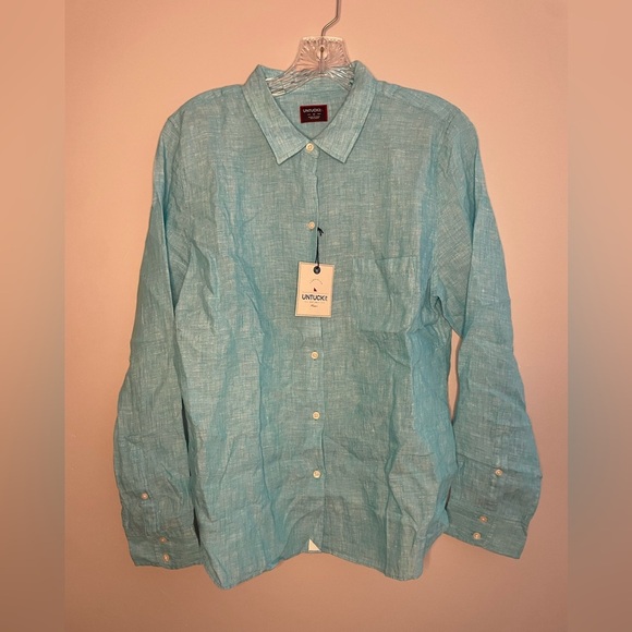 UNTUCKit Women’s Blush Aqua Long Sleeve Collared Button Down Size 12 NWT Blouse - Picture 1 of 13
